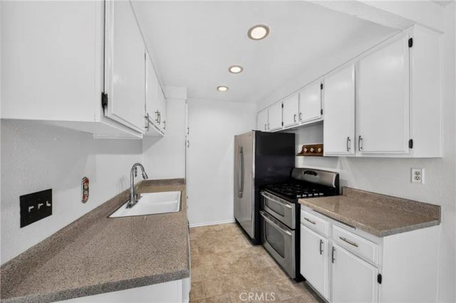 20535 S Vermont Avenue 4, Torrance, CA 90502