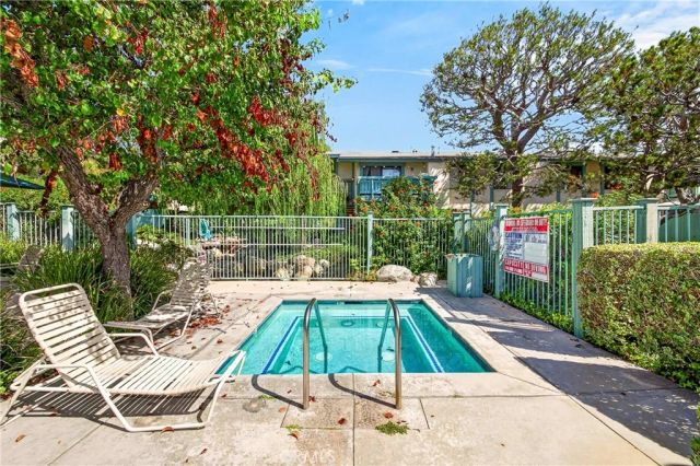 20535 S Vermont Avenue 4, Torrance, CA 90502