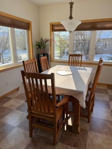 1134 47th Avenue N, Fargo, ND 58102