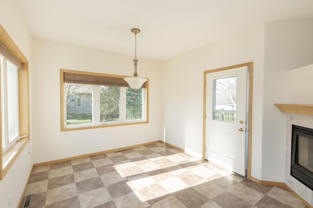 1134 47th Avenue N, Fargo, ND 58102