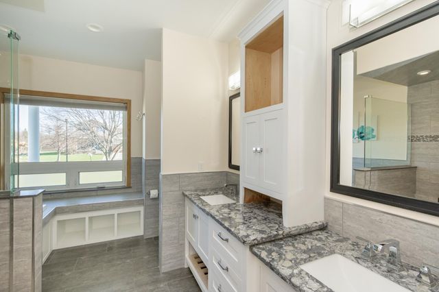 1134 47th Avenue N, Fargo, ND 58102
