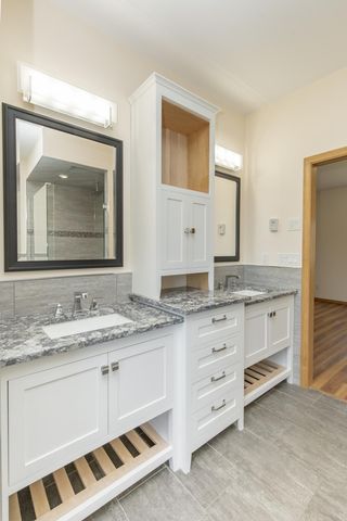 1134 47th Avenue N, Fargo, ND 58102