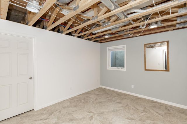 1134 47th Avenue N, Fargo, ND 58102