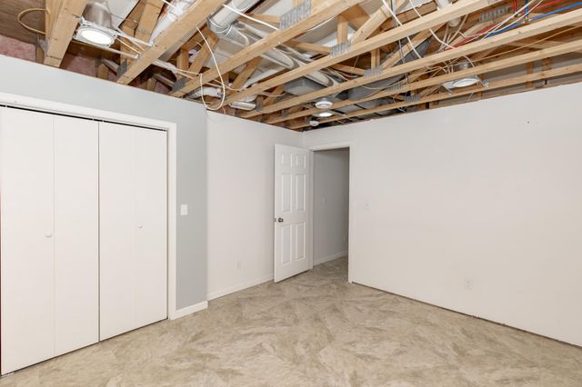 1134 47th Avenue N, Fargo, ND 58102