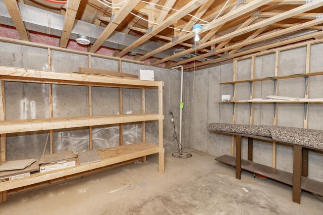1134 47th Avenue N, Fargo, ND 58102