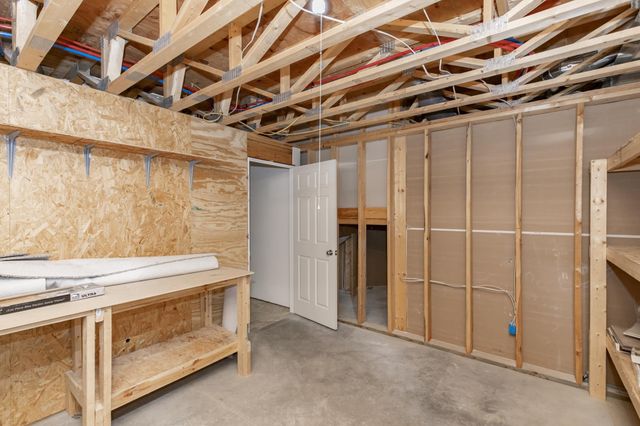 1134 47th Avenue N, Fargo, ND 58102