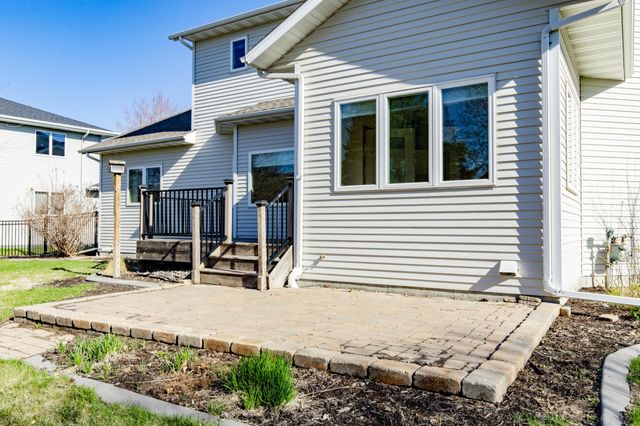 1134 47th Avenue N, Fargo, ND 58102