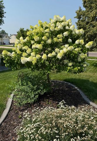1134 47th Avenue N, Fargo, ND 58102