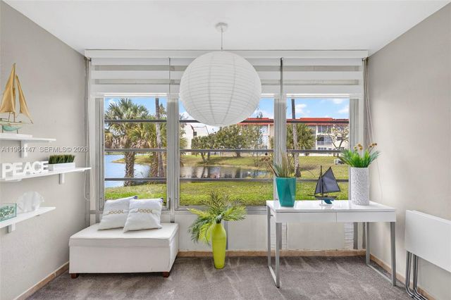 8040 N Sunrise Lakes Dr 108, Sunrise, FL 33322
