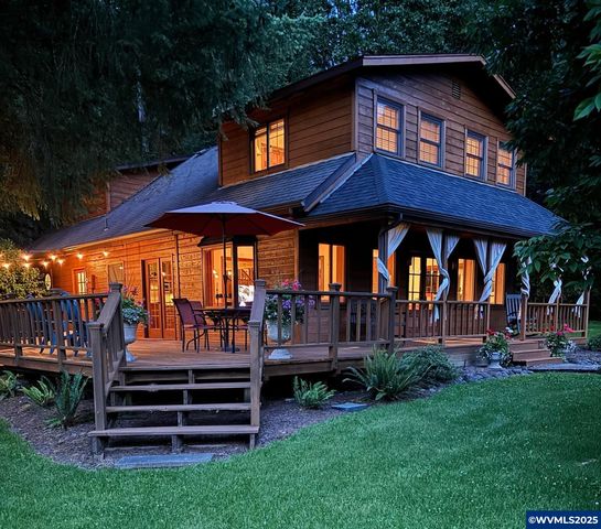33941 Totem Pole Rd, Lebanon, OR 97355