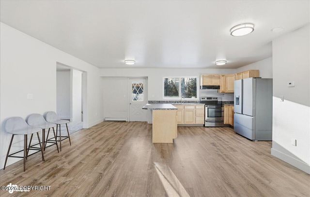 35085 Greenwood Court, Sterling, AK 99672