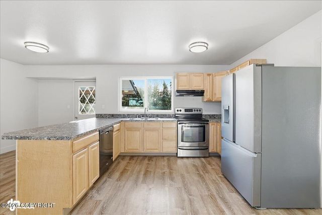 35085 Greenwood Court, Sterling, AK 99672