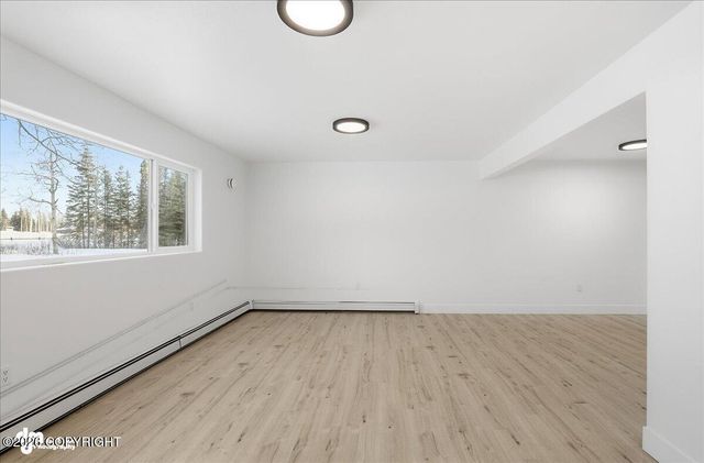 35085 Greenwood Court, Sterling, AK 99672