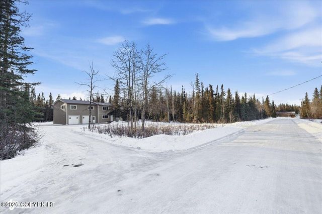 35085 Greenwood Court, Sterling, AK 99672