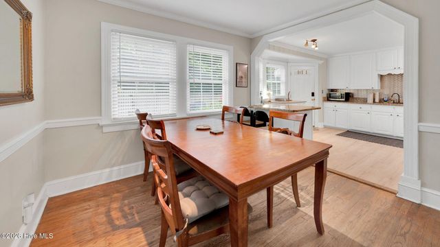 1902 Sherwood Drive, Greenville, NC 27858