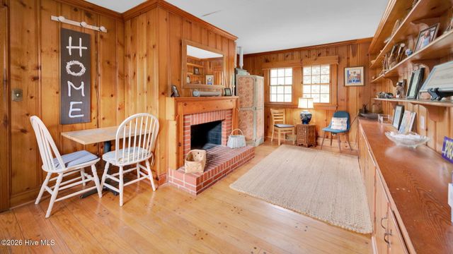 1902 Sherwood Drive, Greenville, NC 27858