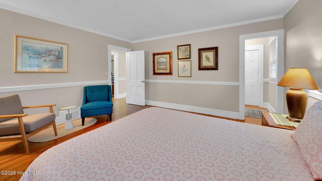 1902 Sherwood Drive, Greenville, NC 27858
