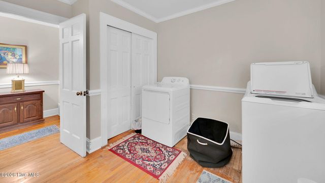 1902 Sherwood Drive, Greenville, NC 27858