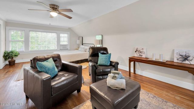 1902 Sherwood Drive, Greenville, NC 27858