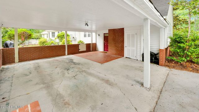 1902 Sherwood Drive, Greenville, NC 27858