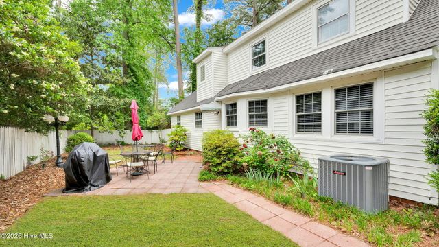 1902 Sherwood Drive, Greenville, NC 27858