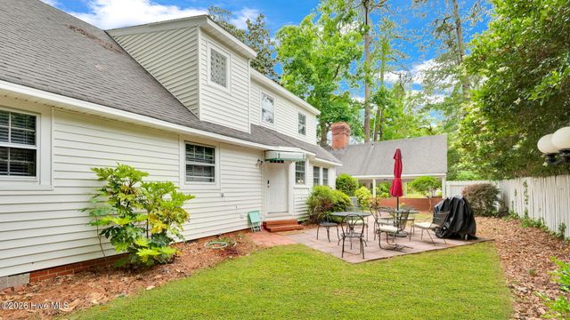 1902 Sherwood Drive, Greenville, NC 27858