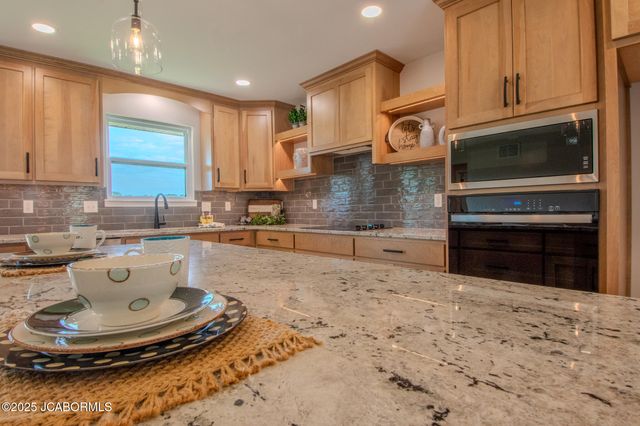 3213 CRYSTAL COURT, Jefferson City, MO 65109