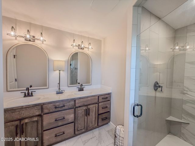 3213 CRYSTAL COURT, Jefferson City, MO 65109