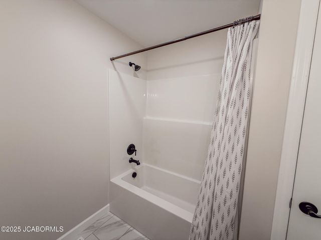 3213 CRYSTAL COURT, Jefferson City, MO 65109