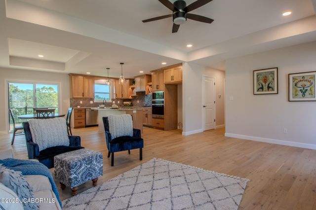 3213 CRYSTAL COURT, Jefferson City, MO 65109