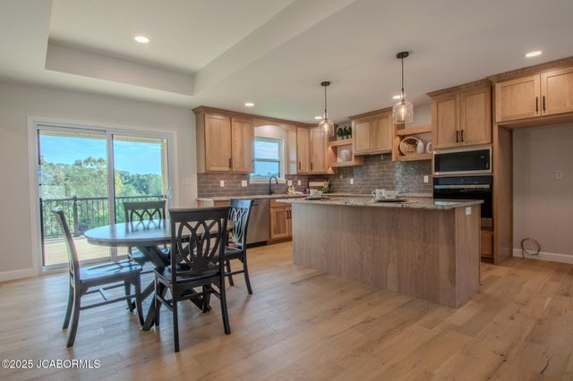 3213 CRYSTAL COURT, Jefferson City, MO 65109