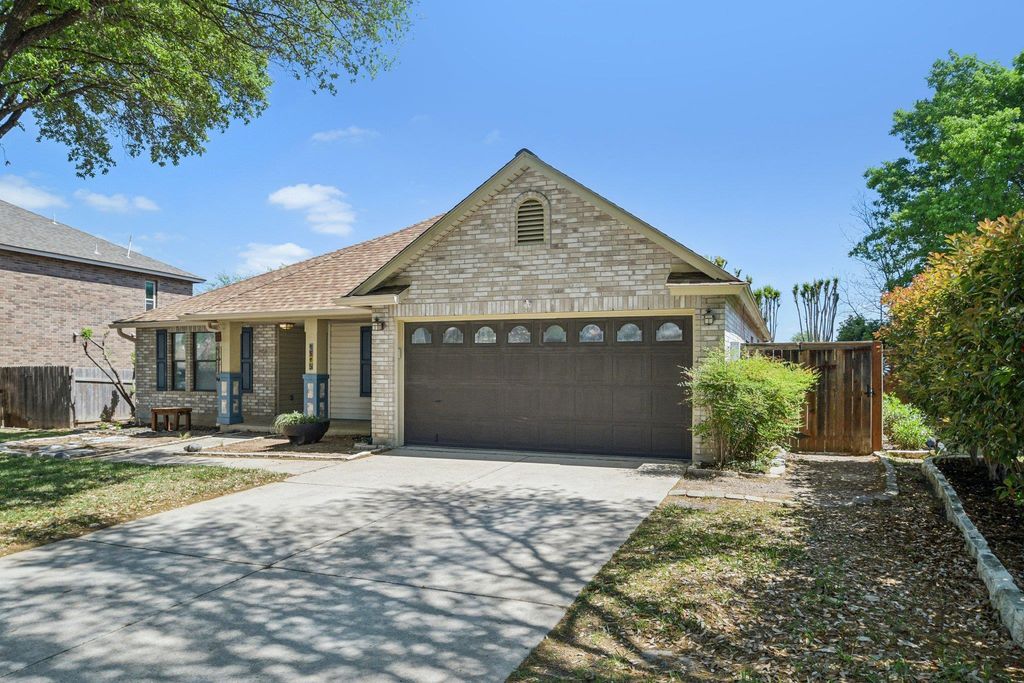 1815 Gunsight DR, Round Rock, TX 78665
