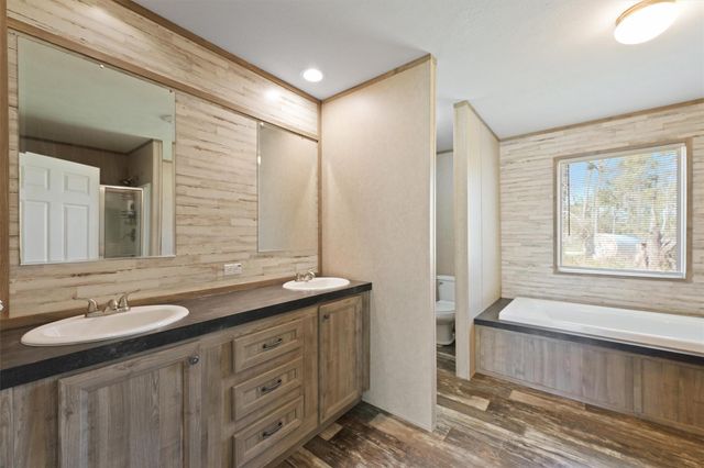 11744 Padok Road, Houston, TX 77044