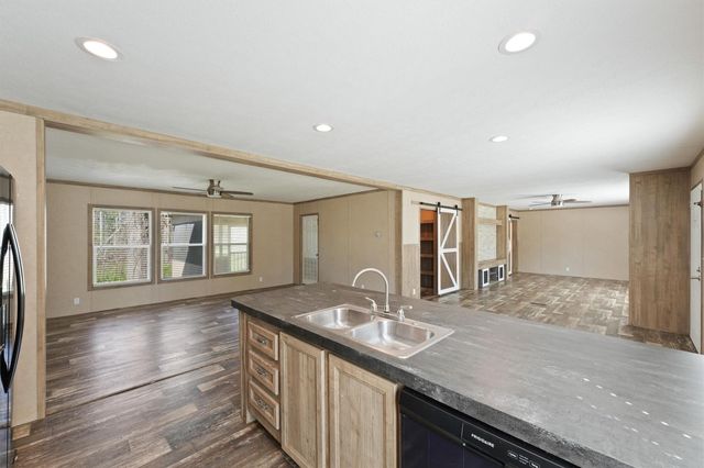 11744 Padok Road, Houston, TX 77044