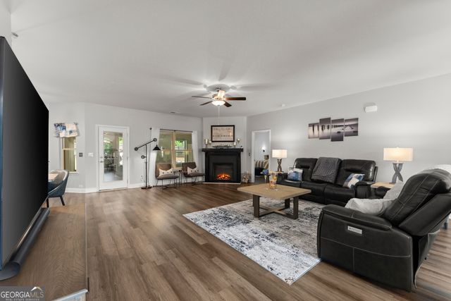 190 River Glen Drive, Jefferson, GA 30549