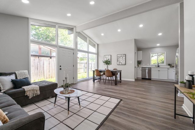 840 Mark Place, Columbus, OH 43204