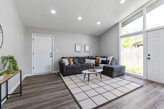 840 Mark Place, Columbus, OH 43204