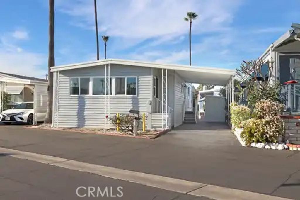 4117 W McFadden Avenue 525, Santa Ana, CA 92704