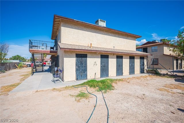 1524 Henry Drive, Las Vegas, NV 89110