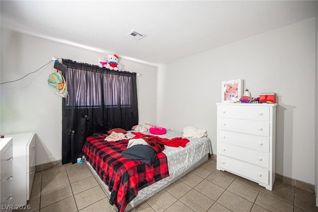 1524 Henry Drive, Las Vegas, NV 89110