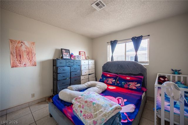 1524 Henry Drive, Las Vegas, NV 89110
