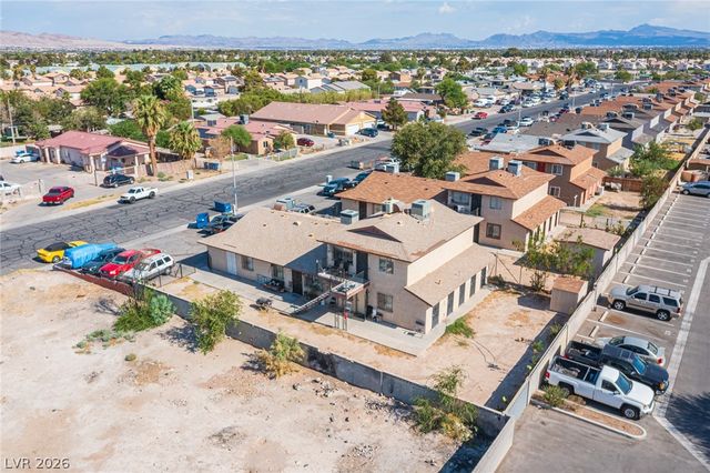 1524 Henry Drive, Las Vegas, NV 89110