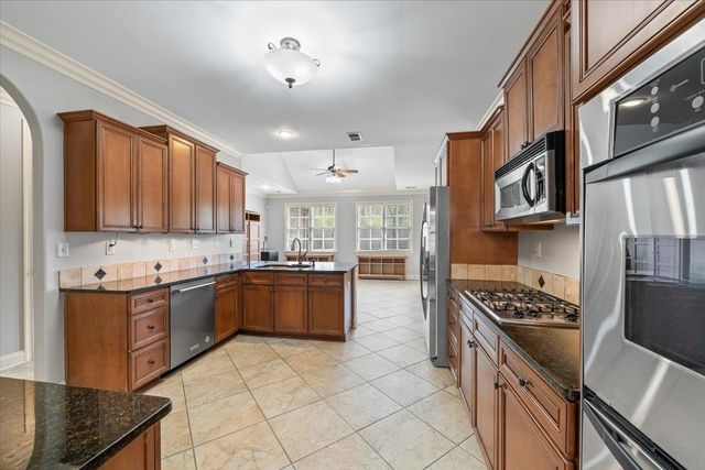 11979 HENNING OAKS LN, Arlington, TN 38002