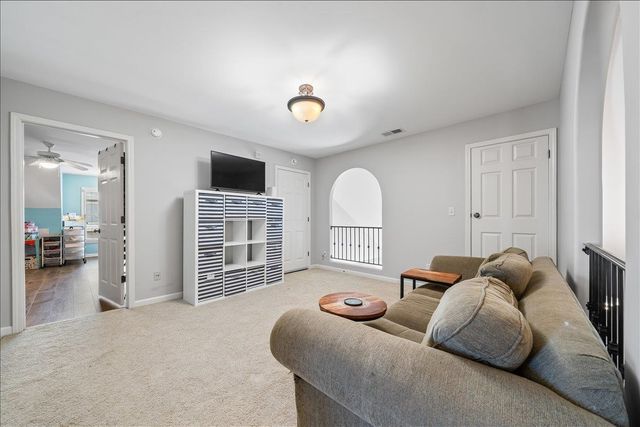 11979 HENNING OAKS LN, Arlington, TN 38002