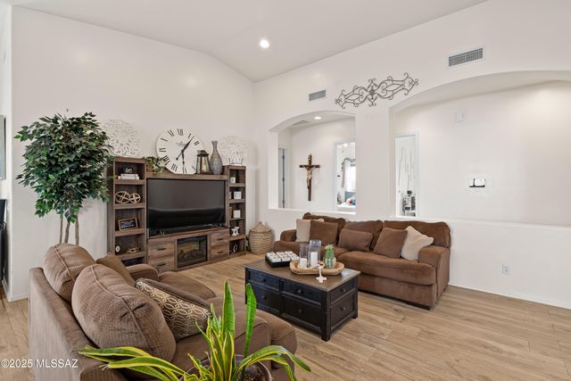 1089 Sicomoro Corte, Rio Rico, AZ 85648