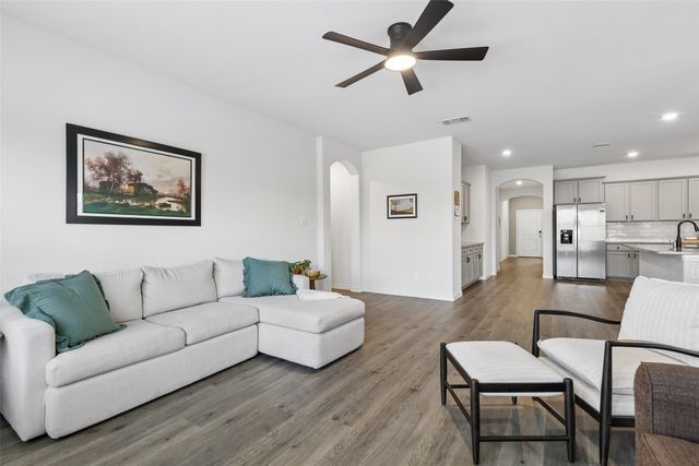 9813 Cherrywood Way, Aubrey, TX 76227
