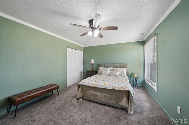 505 Glenmeadow Drive, Ballwin, MO 63011