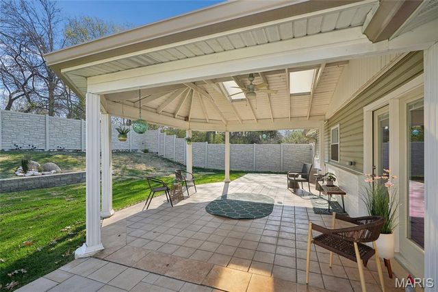 505 Glenmeadow Drive, Ballwin, MO 63011