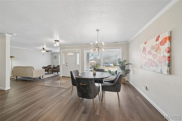 505 Glenmeadow Drive, Ballwin, MO 63011