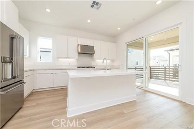 108 Tiffin, Irvine, CA 92618